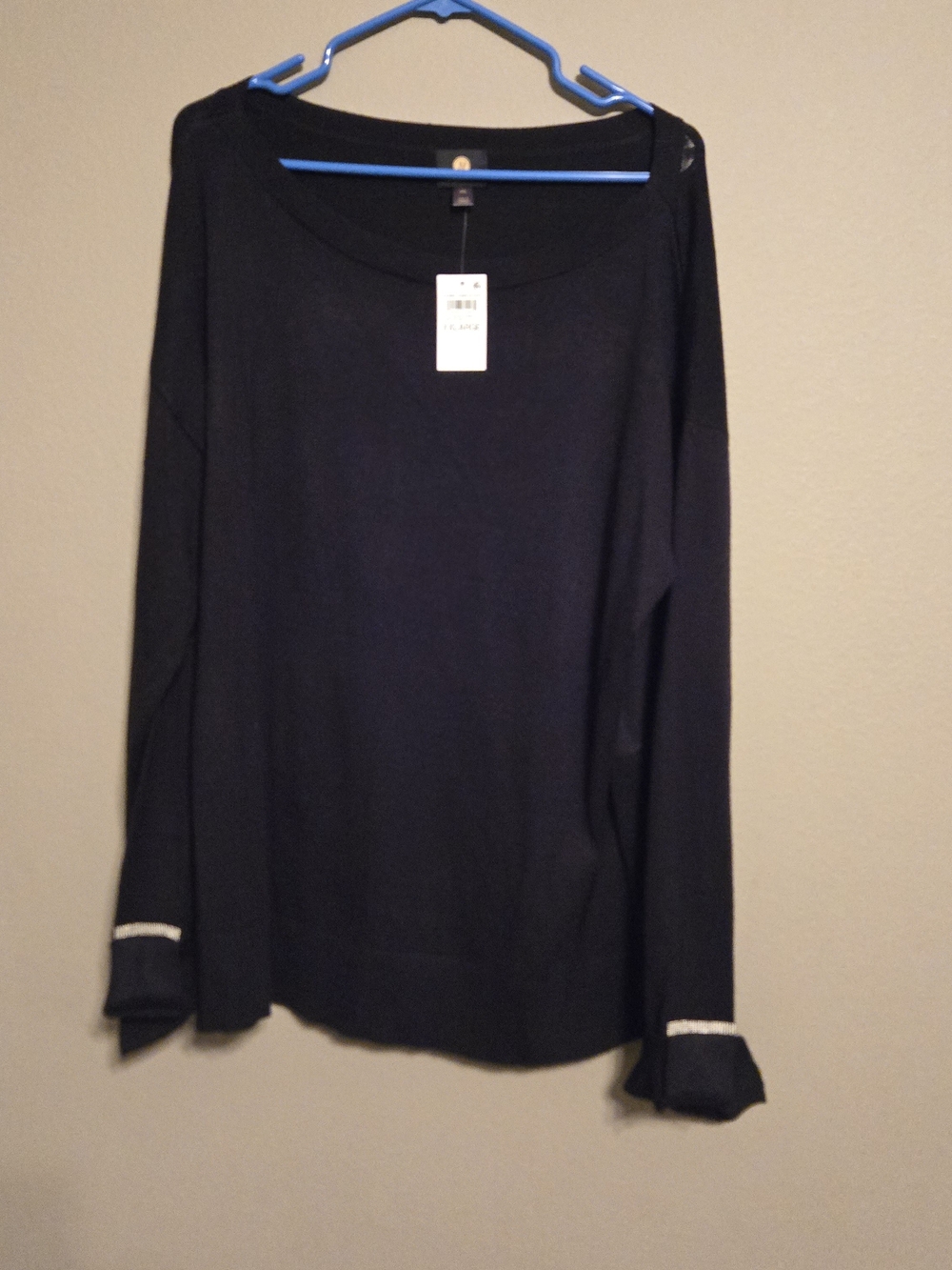 JM Collection Black Long-Sleeve Women's Top with Silver Cuff Trim